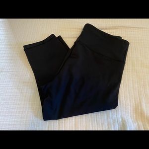 Zyia Light and Tight crop